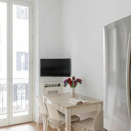 Tritone Minimal Apartman